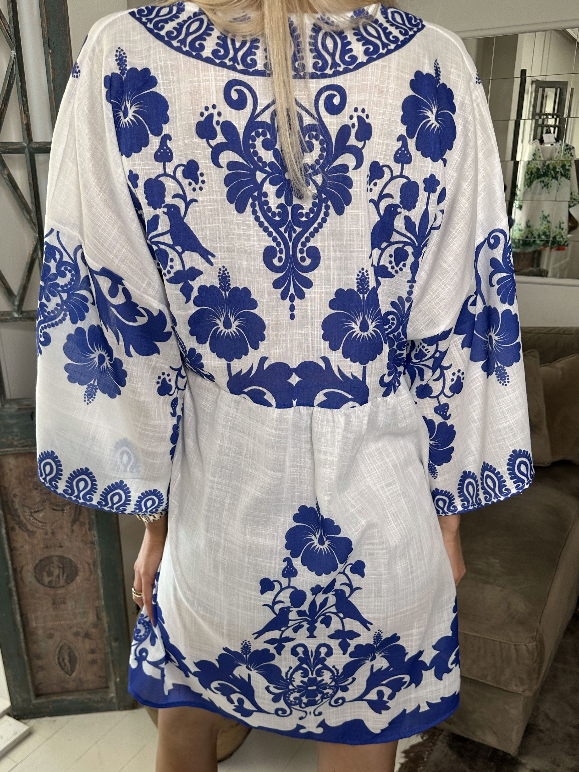 Mathilda - Söt tunika i viskos med fint mönster